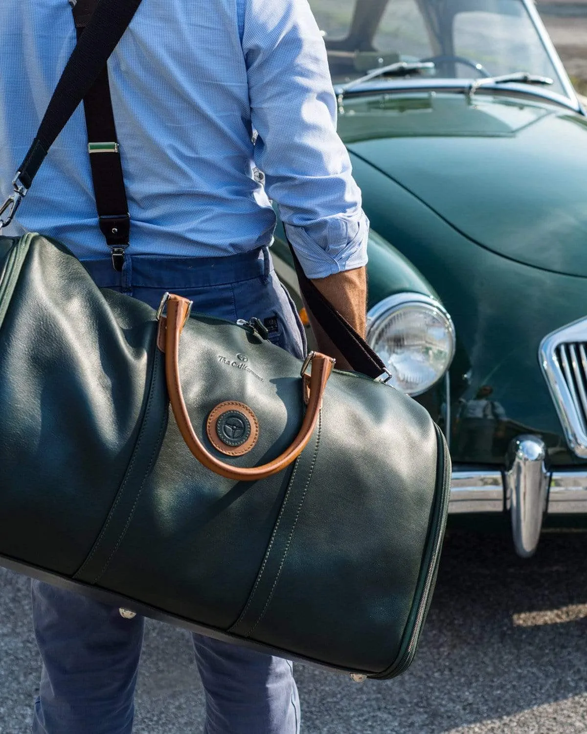 GLOBETROTTER - Full-grain Leather Weekender Garment Bag - British Green/Tan